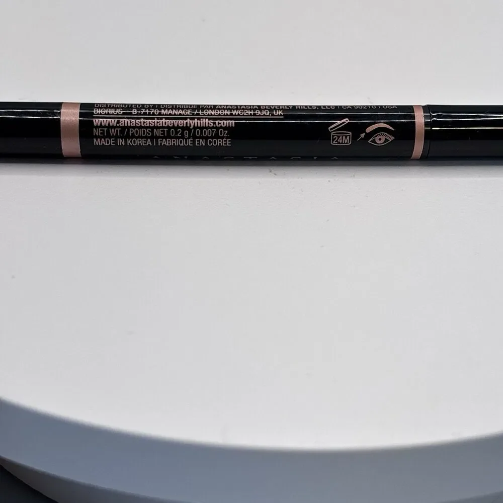 Anastasia Beverly Hills Brow Definer Triangular Brow Pencil Dark Brown 0.2 gr
